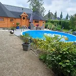 Finse Kota Met Prive Sauna En Hottub * Spanbroek